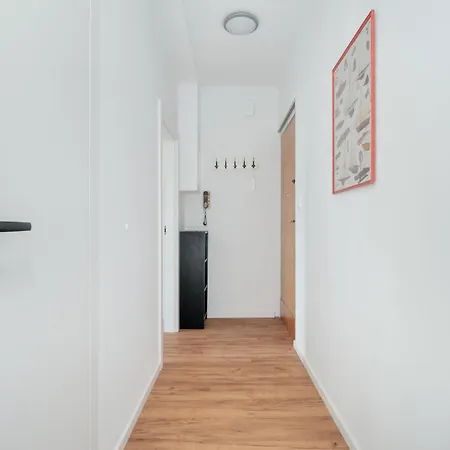 Apartment Konarskiego Apartament Blisko Jeziora Maltanskiego By Renters